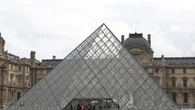 Un afamado ladrón de joyas tacha de "idiotas" a los atracadores del Louvre revelando una técnica con la que podrían contrabandeado con las gemas