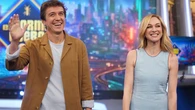 Marta Hazas deslumbra en ‘El Hormiguero’ con el vestido azul celeste de inspiración marinera más especial de la temporada