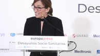 Mónica García pincha en hueso con sus colegas de profesión