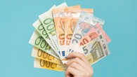 La psicología lo confirma: quienes ordenan los billetes de menor a mayor tienen estos rasgos de personalidad