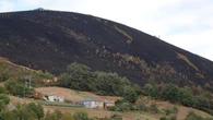 Extinguidos los tres incendios más grandes de la historia de Galicia, libre ya del fuego