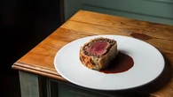 Un plato, mil versiones: El solomillo Wellington, un clásico