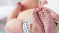 El Supremo lo confirma: las familias monoparentales tienen derecho a 10 semanas más de permiso por nacimiento