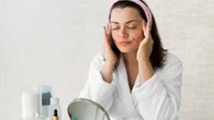 Cómo elegir productos de skincare según tu estilo de vida (no solo tu tipo de piel)