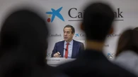 CaixaBank descarta lanzar una opa en España o en el exterior, pero reclama una legislación "más fácil y rápida"