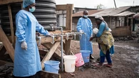 Las muertes sospechosas por el brote de ébola aumentan a 223