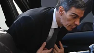Sánchez vuelve a congelar su agenda nacional ante la corrupción que azota al PSOE