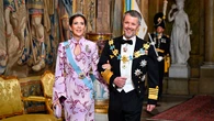 Mary de Dinamarca deslumbra en Suecia con la tiara más inesperada: de pulsera del siglo XIX a joya de gala en una noche histórica