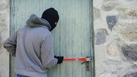 ¿Pueden mis vecinos negarse a poner cámaras de vigilancia tras una oleada de robos? La Ley de Propiedad Horizontal responde