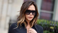 Victoria Beckham celebra sus 52 años y estos son sus mejores looks