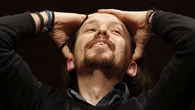 Pablo Iglesias esquiva las denuncias en la Taberna Garibaldi sin el futuro resuelto en la Complutense