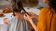 Trenzas en 5 minutos: peinados exprés para las mañanas escolares