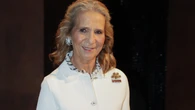 La Infanta Elena acierta con su look clásico y elegante para una noche muy torera en Madrid