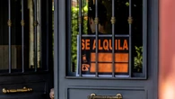 La subida de las rentas aprieta y la deuda de los inquilinos morosos por impagos del alquiler se eleva ya a 7.957 euros de media, un 4,23% más