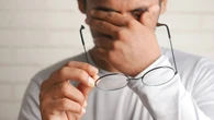 8 hábitos que te complican la vida sin darte cuenta (y cómo romperlos)