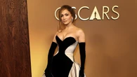 De Jennifer Lopez a Emma Stone: los looks más impactantes de los Governors Awards 2025
