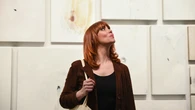 La artista Paula Bonet denuncia daños y el robo de una pieza tras la salida de su acosador de prisión