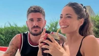 Tini Stoessel muestra al fin la alianza de pedida de Rodrigo de Paul
