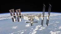 La NASA prepara a la tripulación de la Estación Espacial Internacional para una posible evacuación ante una fuga de aire