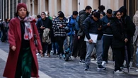 Nueva petición al Supremo para suspender la regularización de inmigrantes