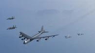 ¿Qué derribó al B-52? Ocho muertos y muchas incógnitas tras la tragedia de California