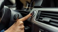 La recomendación de la DGT que puede alargar la vida útil del motor de tu coche