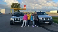 Conducir por la causa: las mujeres ucranianas que recorren Europa para llevar pickups al frente