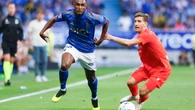 Vuelve a entrenarse con el Real Oviedo tras pedir disculpas