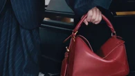 Así nació el Puzzle de Loewe, el bolso que conquistó la moda en menos de una década