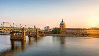 Toulouse: La ciudad de "sangre azul" que se tiñó de rosa 