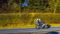 La DGT alerta de los ocho errores más comunes que cometen los motoristas y que ponen en peligro su vida