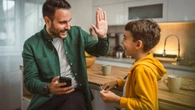 Qué es el sharenting y por qué puede poner en riesgo la identidad y el futuro de tu hijo