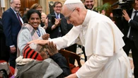 El Papa: "Los ancianos son un don. ¡Que nadie sea abandonado! ¡Que nadie se sienta inútil!"