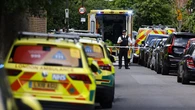 Dos trenes de pasajeros chocan al norte de Londres dejando heridos