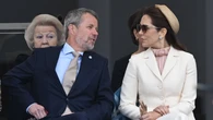 Mary de Dinamarca y Magdalena de Suecia firman el primer duelo de estilo en el cumpleaños de Carlos Gustavo: tocados arquitectónicos y alta costura para abrir la jornada