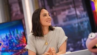 Tamara Falcó confirma que los vaqueros negros de efecto campana siguen siendo los más elegantes y favorecedores del armario