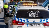 Una persecución a un motorista en Matalascañas acaba con una sanción de 14 puntos