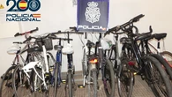 Detenido un hombre de 72 años que robaba bicicletas disfrazado de ciclista y con tatuajes falsos en Gran Canaria