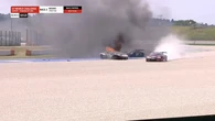 VIDEO: Un Lamborghini choca y se incendia con su piloto dentro en el circuito de Misano