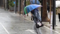 El tiempo da un giro invernal: bajan las temperaturas y regresan las lluvias y nevadas este domingo en España