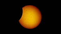 Cuenta atrás para el último eclipse solar del año: lugares donde se podrá observar el fenómeno