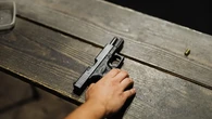 Un adolescente de 16 años mata a una madre delante de sus hijos cuando ella los intentaba proteger