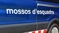 Detienen a dos jóvenes acusados de vaciar cuentas bancarias desde móviles robados en Barcelona