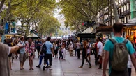 Un tiroteo a plena luz del día en Barcelona deja un herido grave