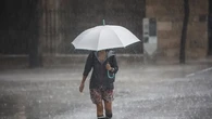Alerta roja en Tarragona por lluvias torrenciales: Protección Civil pide a las familias que adelanten la recogida de sus niños del colegio