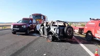 La somnolencia del conductor, principal hipótesis del accidente en Palencia que ha dejado cuatro muertos y una niña de 9 años gravemente herida