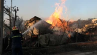 El incendio que acorrala Atenas no da tregua: más de 50.000 evacuados y 10.000 hectáreas quemadas