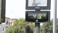 Muere por un golpe de calor un hombre que trabajaba colocando un cartel luminoso en Córdoba