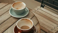 Hospitalizadas varias personas intoxicadas por beber café con detergente en una pulpería de Lugo