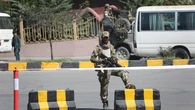 Liberan a una pareja británica detenida durante 8 meses en Afganistán por los talibanes